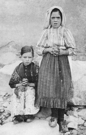 Early October, 1917: Jacinta and Lucy during their stay at Reixida, at the home of Maria do Carmo Menezes. «Jacinta was a child only in age...» (Sister Lucy, November 17, 1935). «She often sat thoughtfully on the ground or on a rock and exclaimed: “Oh hell, hell! How sorry I am for the souls who go to hell!”... Then, shuddering, she knelt down with her hands joined, and recited the prayer that Our Lady had taught us: “O my Jesus! Forgive us, save us from the fire of hell. Lead all souls to Heaven, especially those who are most in need!”» (III, p. 109)